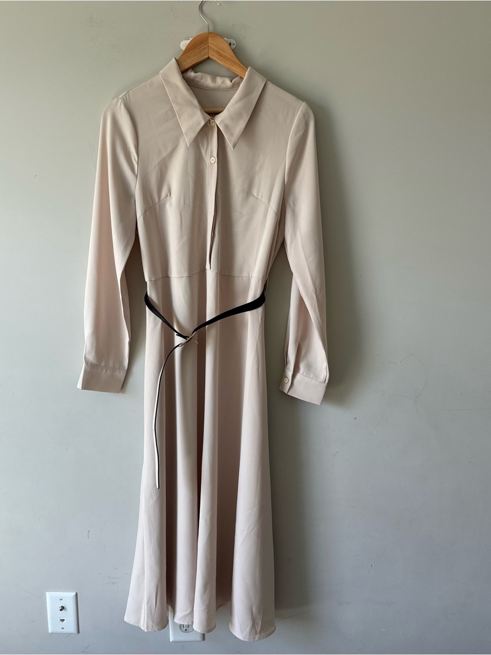 Cream Long-Sleeve Shirt Dress with Contrast Belt